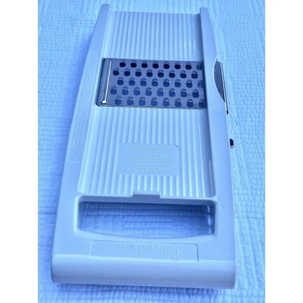 Pampered Chef Mandoline Slicer With 4 Blades No Finger